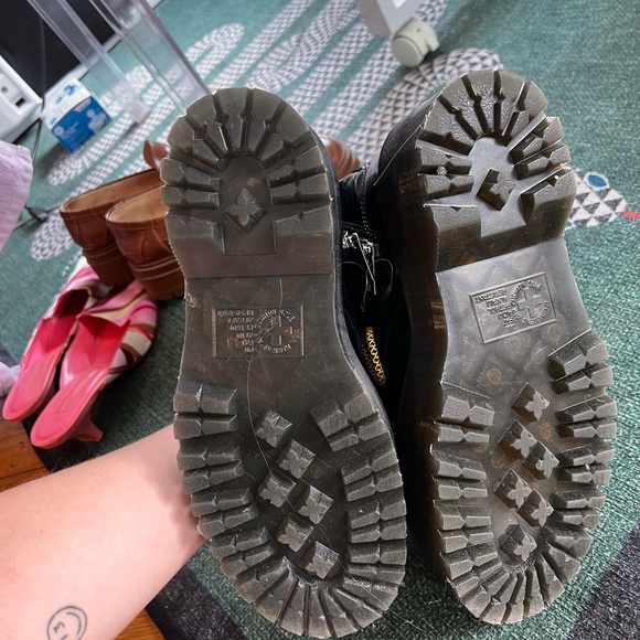 Dr. Martens Jadon Max - Picture 7 of 7